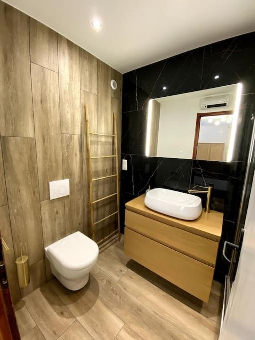 Madonna Elegance, Proche Sanctuaire, 95M2 Leilighet Lourdes Eksteriør bilde
